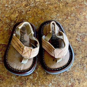 Airwalk 4W khaki toddler sandals